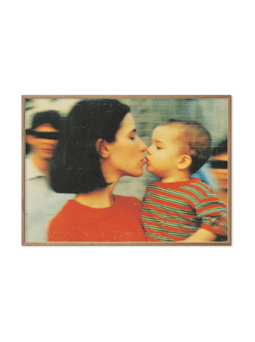 Mothers — No. 1 — מוקאפ מסגרת