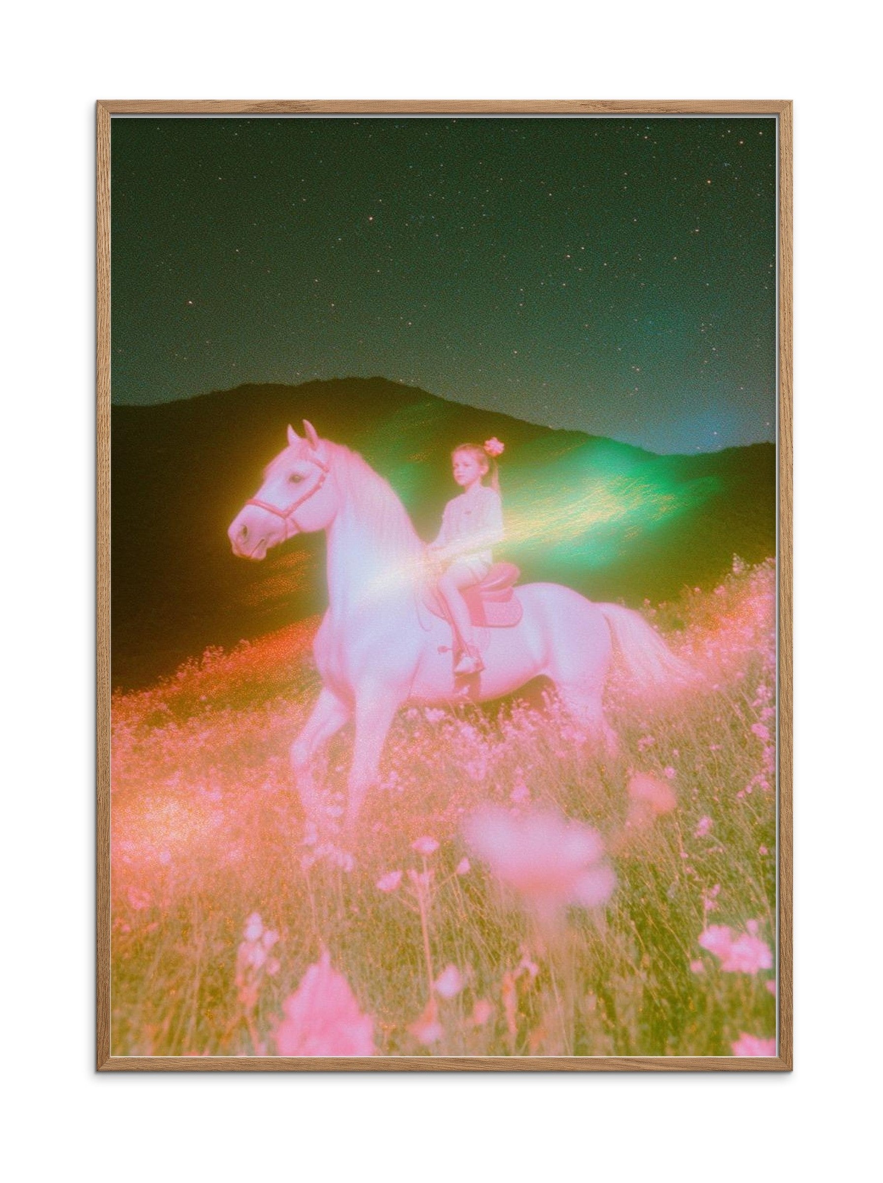 Starlit Mare — מוקאפ מסגרת